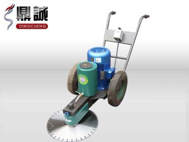 點(diǎn)擊查看詳細(xì)信息<br>標(biāo)題：手推式切樁機(jī) 閱讀次數(shù)：13799